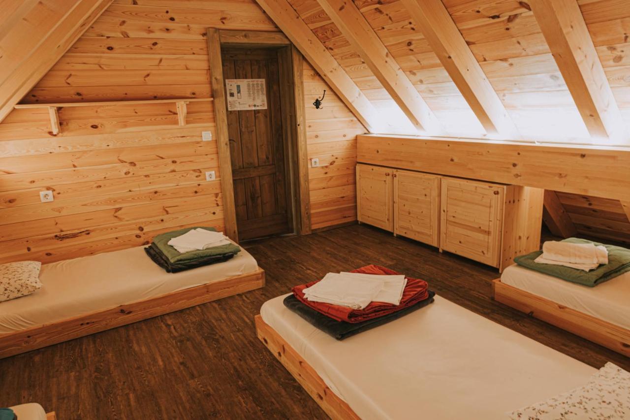 Hostel Lukna Mojstrana Kültér fotó